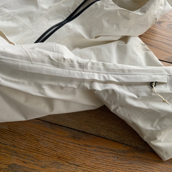 BURTON Gore-Tex pillowline anorak/off white/womens XL/non smoker - Picture 9 of 16